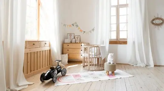 Toques Naturais na Decoração do Quarto Infantil: Madeira e Palha