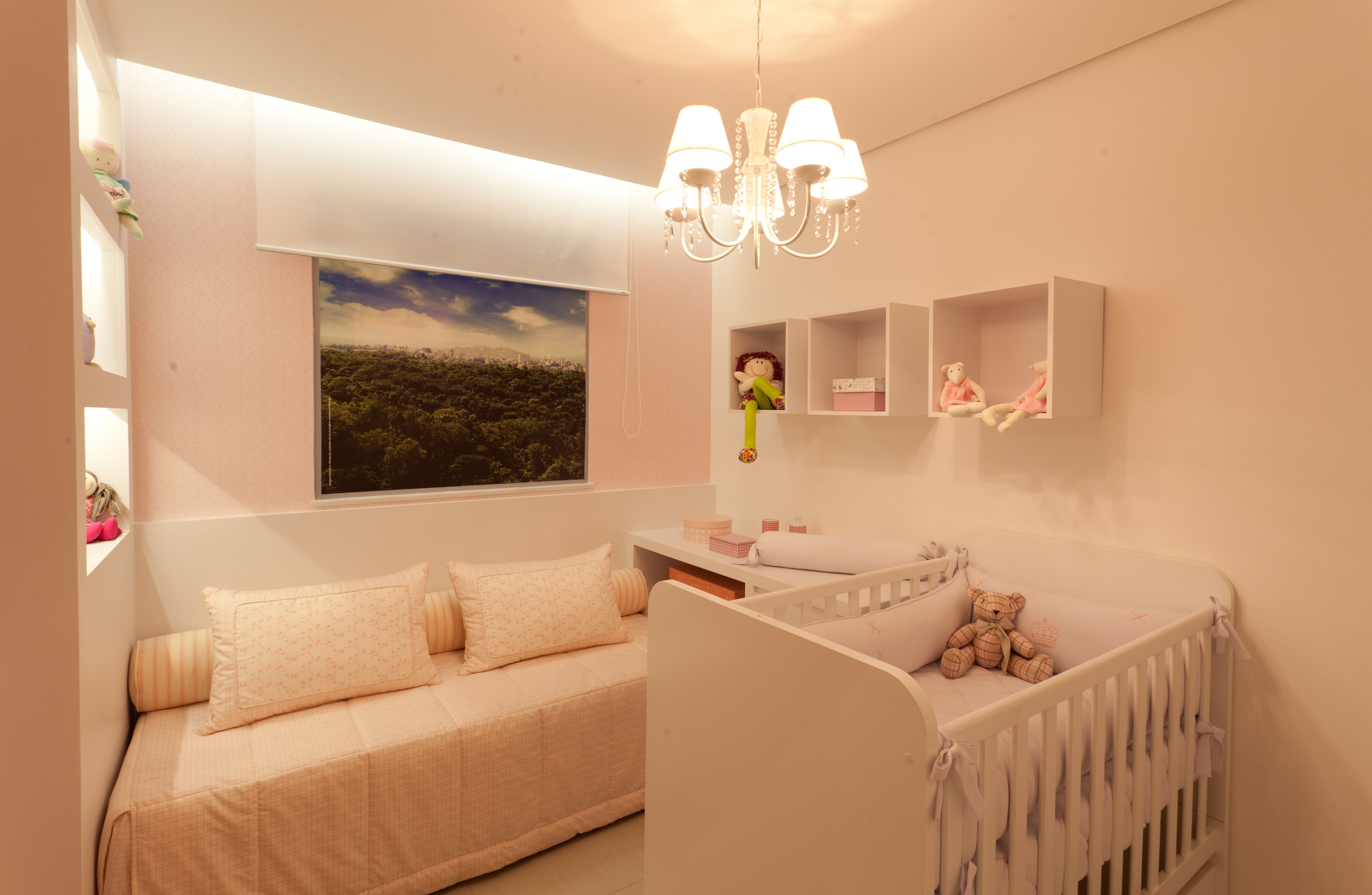 Como Otimizar o Layout de um Quarto Pequeno com Bebê e Escritório