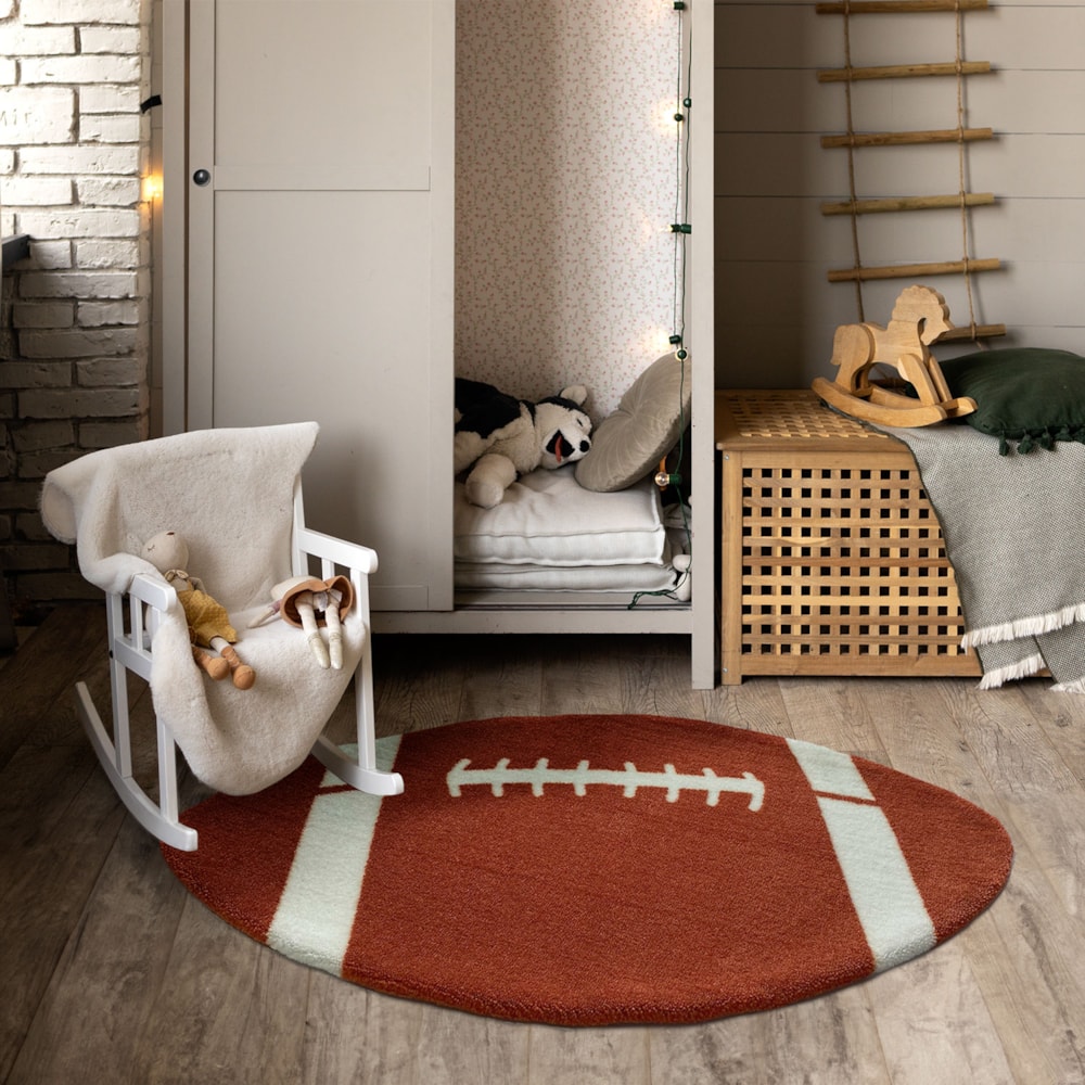 Móveis Essenciais e Multifuncionais para um Quarto de Bebê Tema Futebol