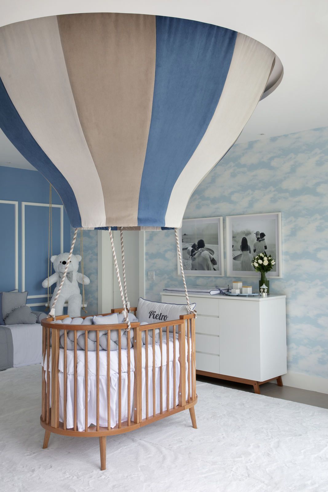 Móveis Essenciais e Multifuncionais para um Quarto de Bebê Tema Futebol