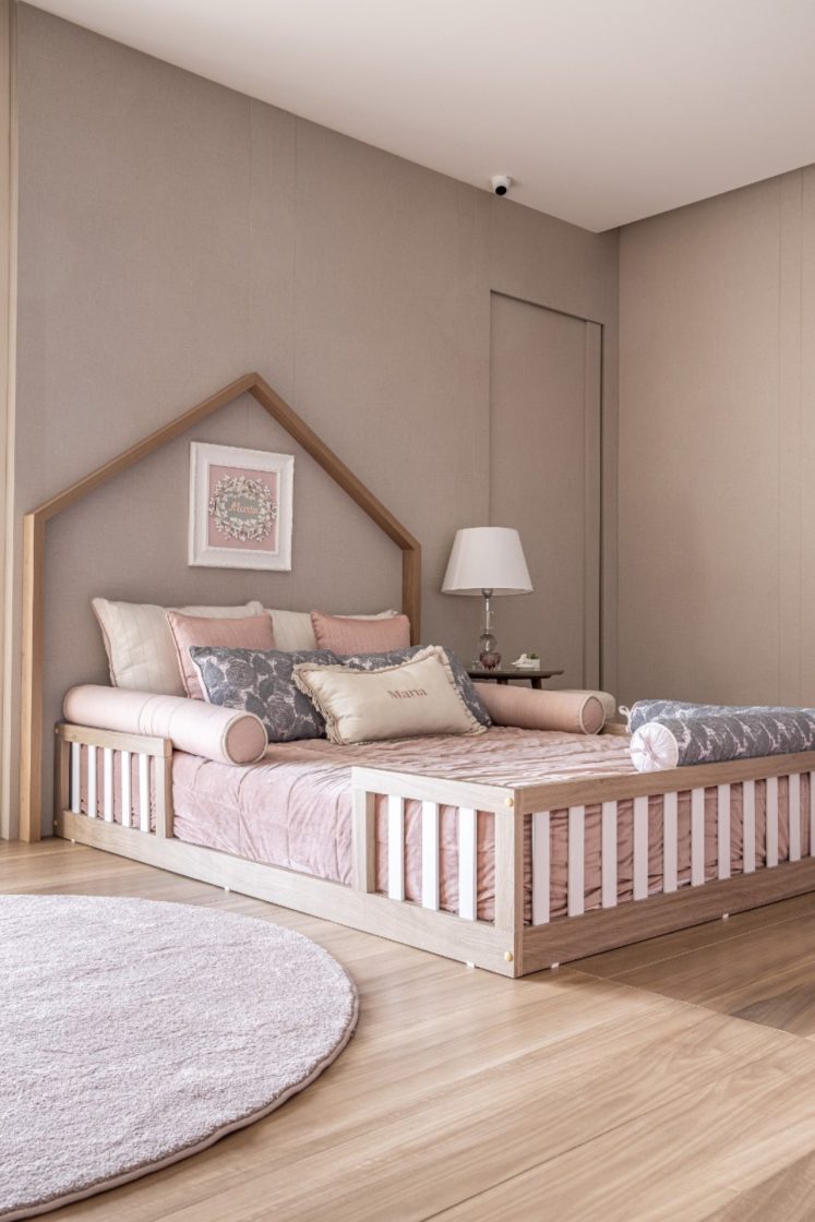 quarto de menina cinza e rosa