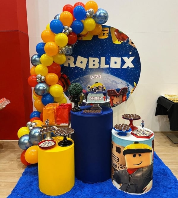 decoração roblox com painel