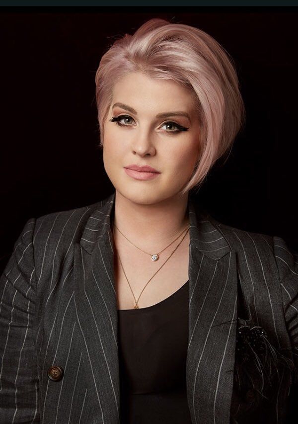 corte pixie vs chanel de bico para rosto redondo