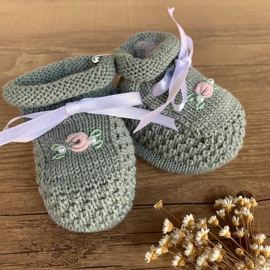 Sapatinhos de Bebê de Tricot: Conforto e Estilo para Recém-Nascidos