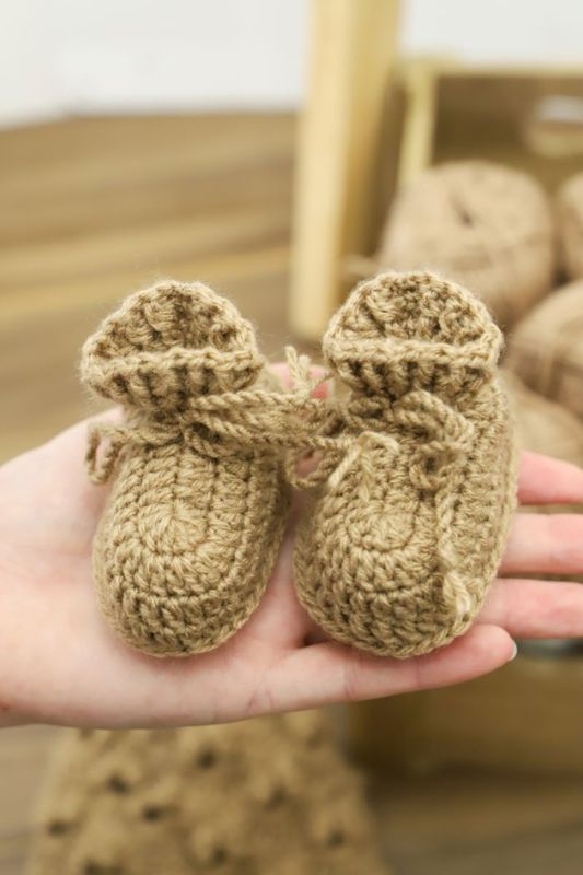 Os Pontos Essenciais para Fazer a Sola e o Peito do Pé do Sapatinho de Crochê