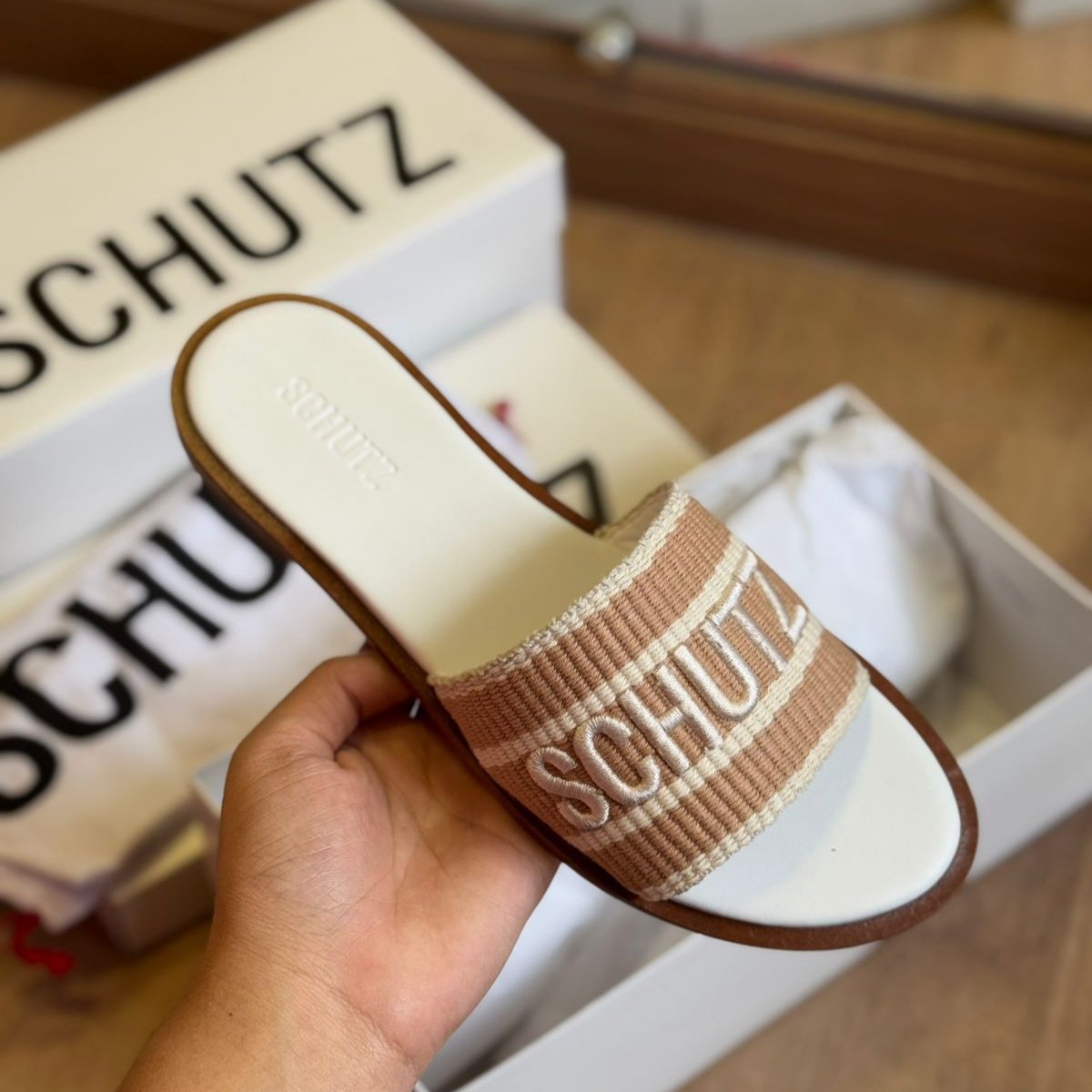 Schutz Alexandre Birman