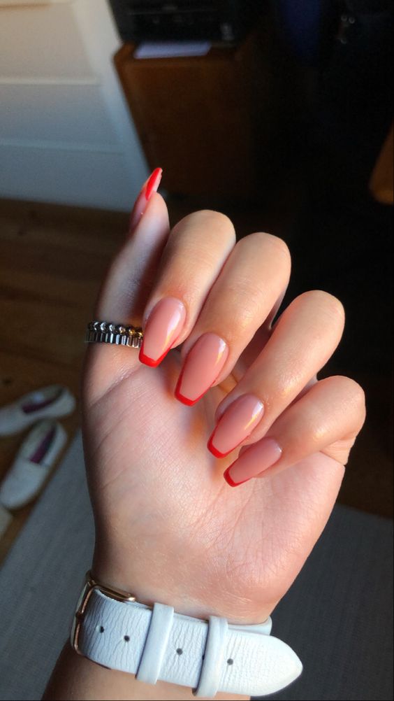 erros comuns ao fazer unha em gel vermelha decorada