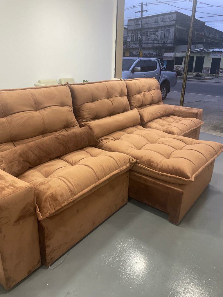 ideias de decoração com sofá caramelo para sala pequena