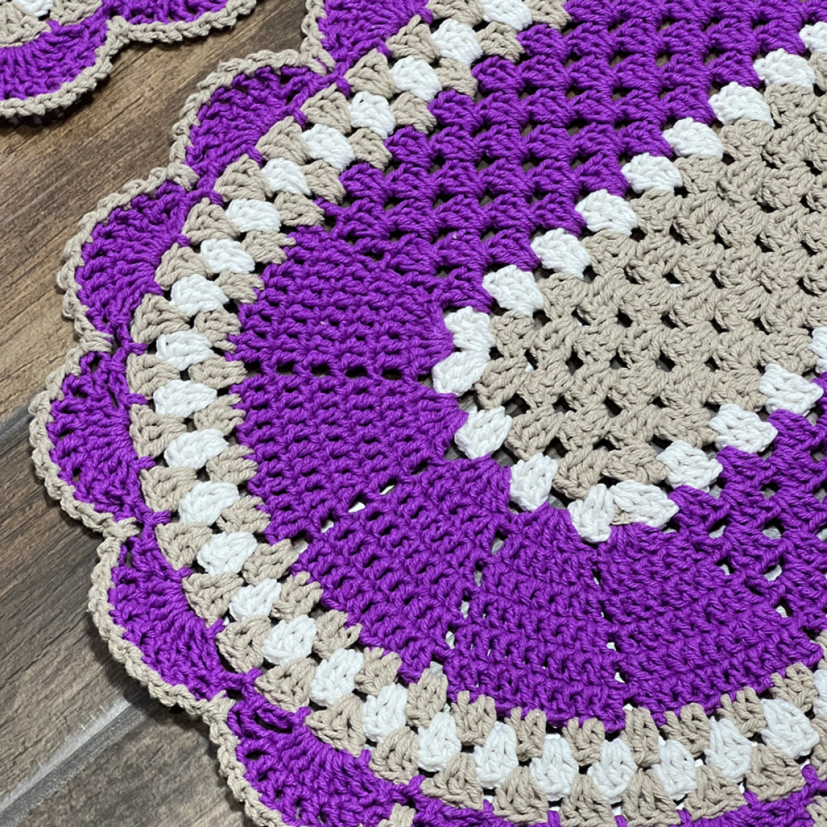 Dicas de manutenção para prolongar a vida do seu tapete de crochê colorido