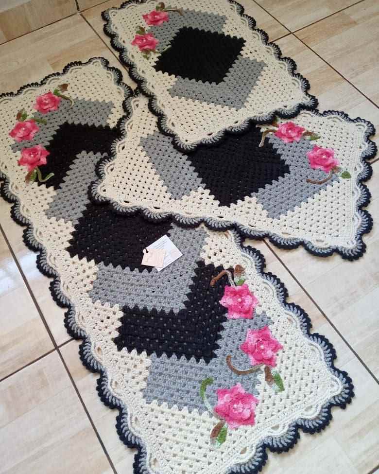 tapete sobreposto de croche