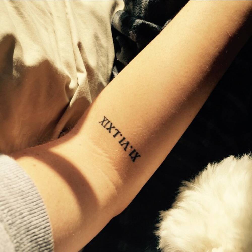 tatuagem data braço