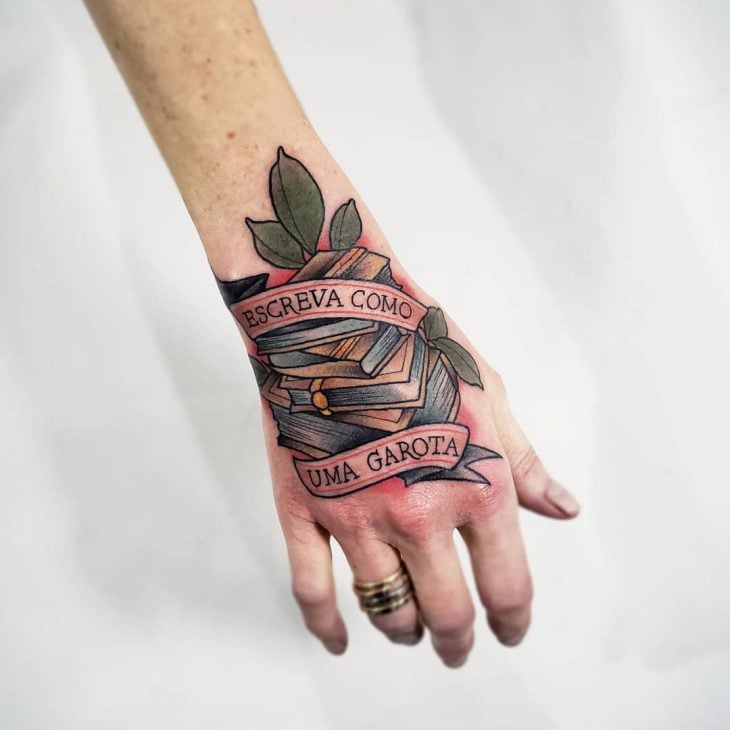 tatuagem dorso da mão