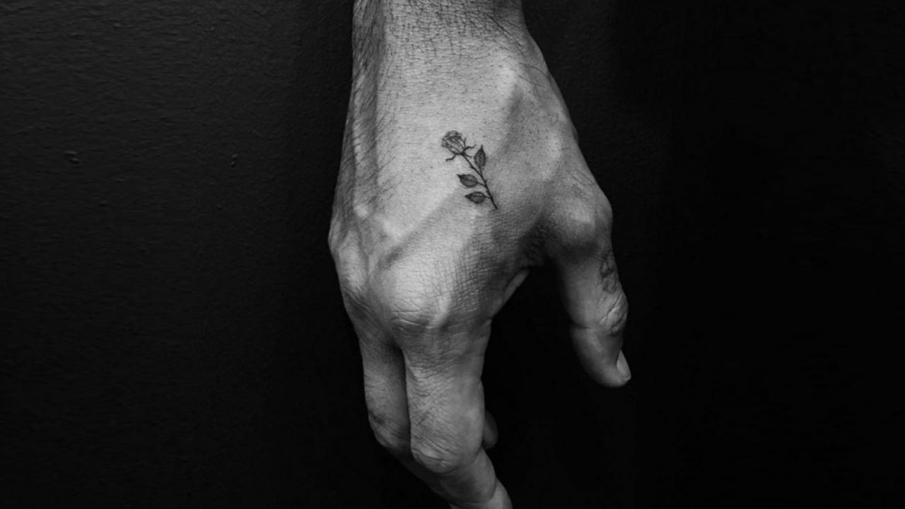 tatuagem masculina pequena no antebraço