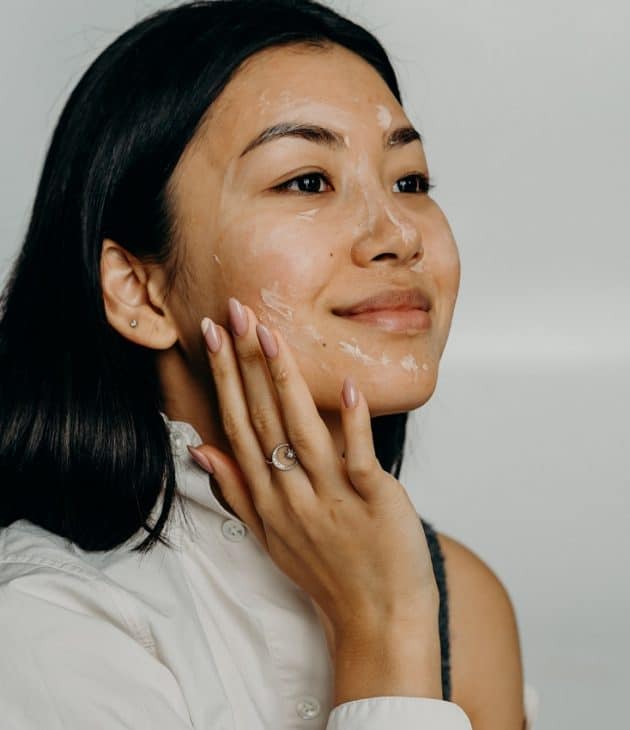 Como Integrar o Slugging na Sua Rotina de Skincare Noturna