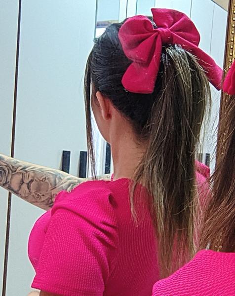 tendência laço cabelo 2025