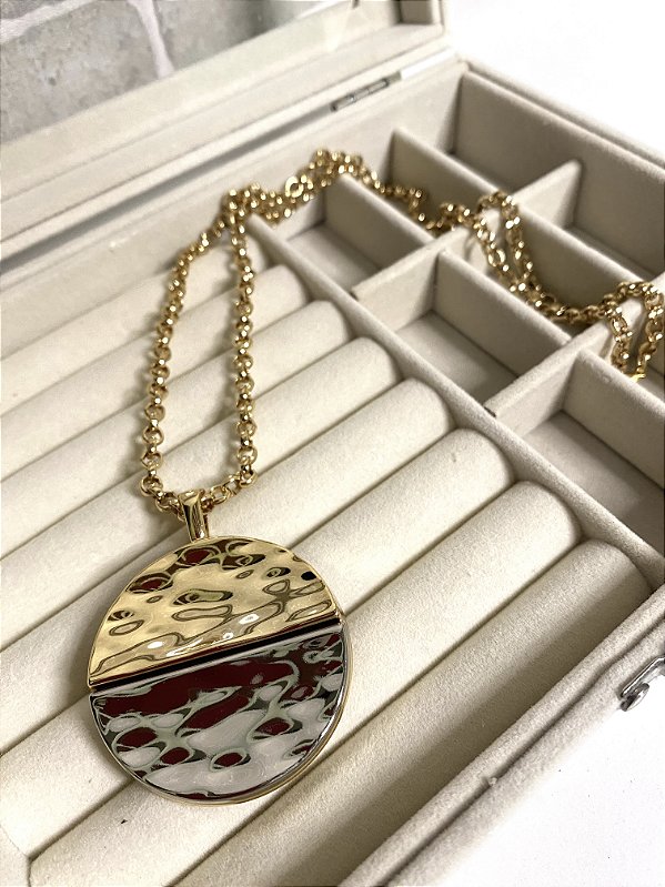 tendência metal martelado luxo orgânico