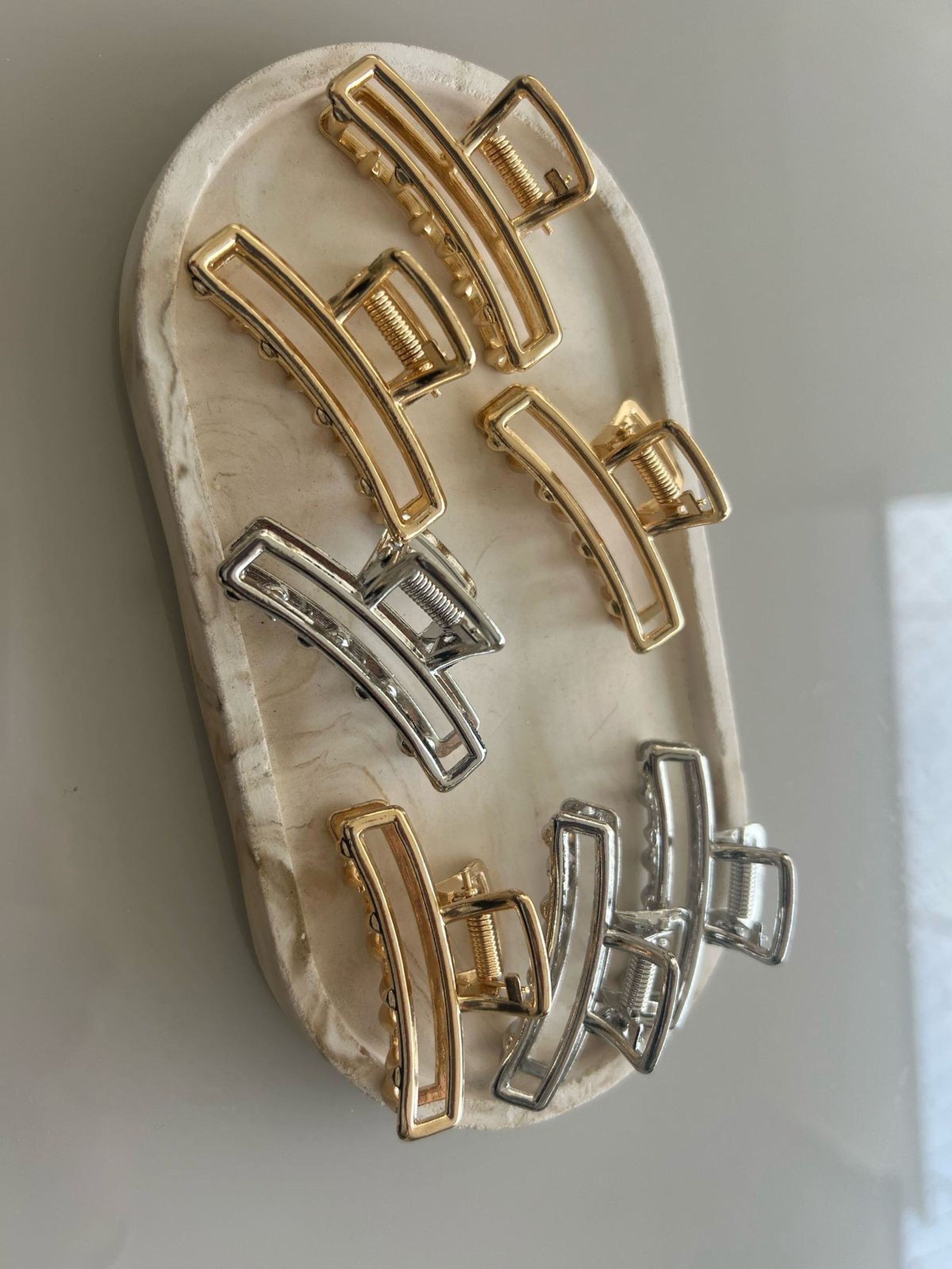 acessórios com textura martelada 2025