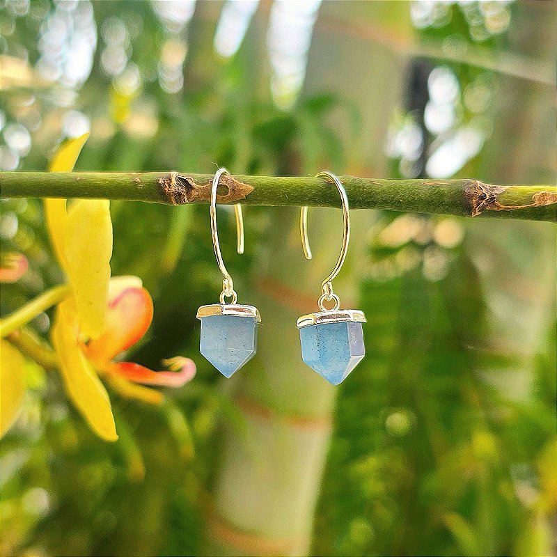 Assimetria em Brincos de Argola: Dicas para um Look Moderno e Criativo