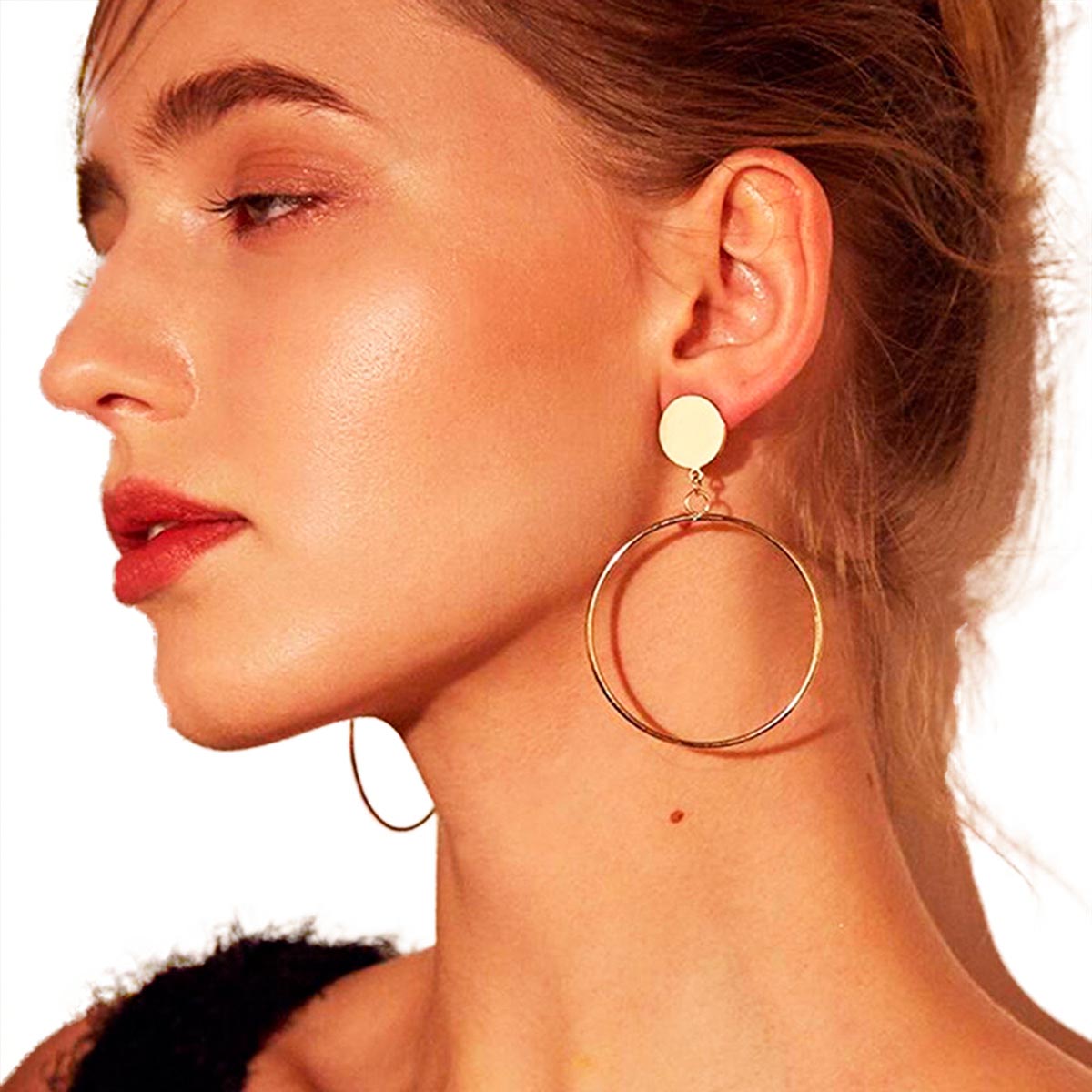 modelos de argolas douradas grandes