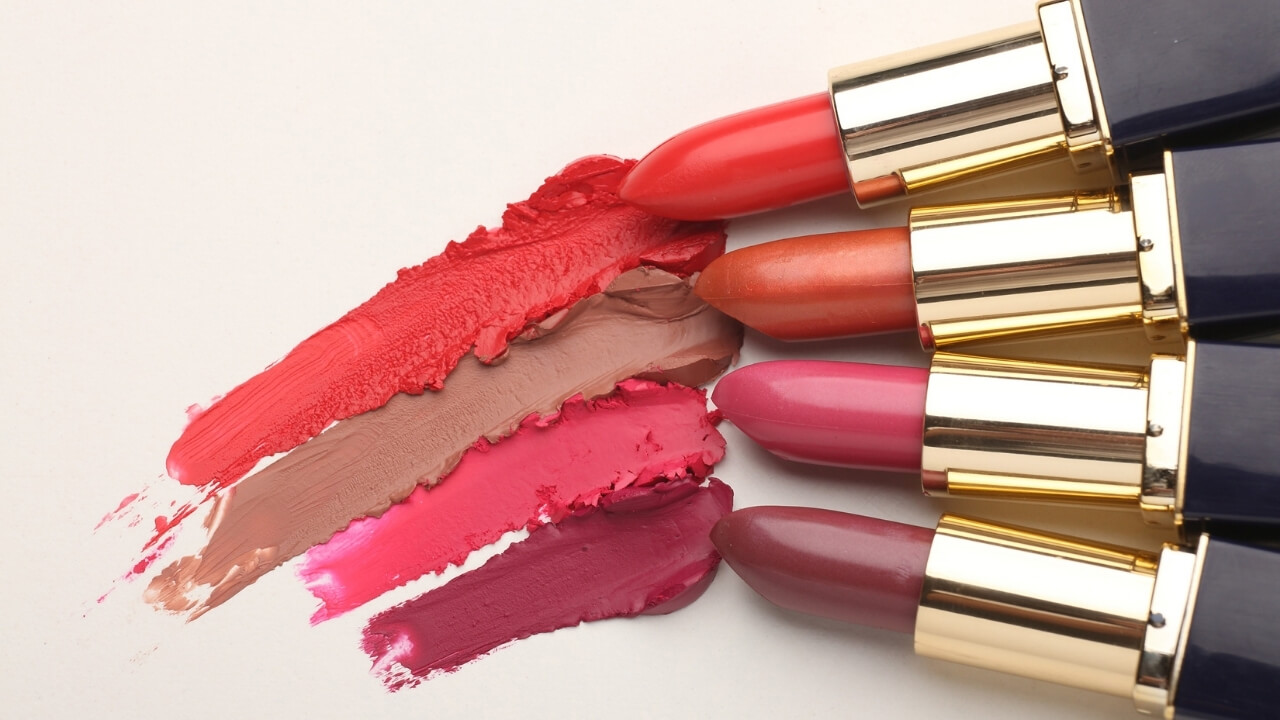 Tendência de cores de batom para o verão 2026