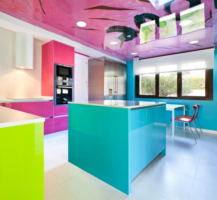 Tendência de cozinhas coloridas: verde e azul em alta