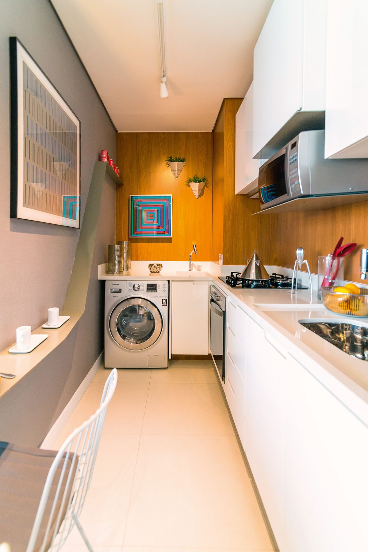 Tendências de Cores e Acabamentos 2025 para Ambientes Integrados: Cozinha e Lavanderia