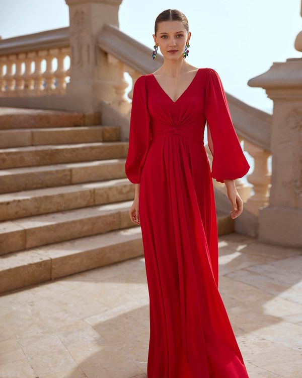 Cores e Tecidos em Alta: Vestidos de Festa com Mangas Bufantes para o Verão 2026