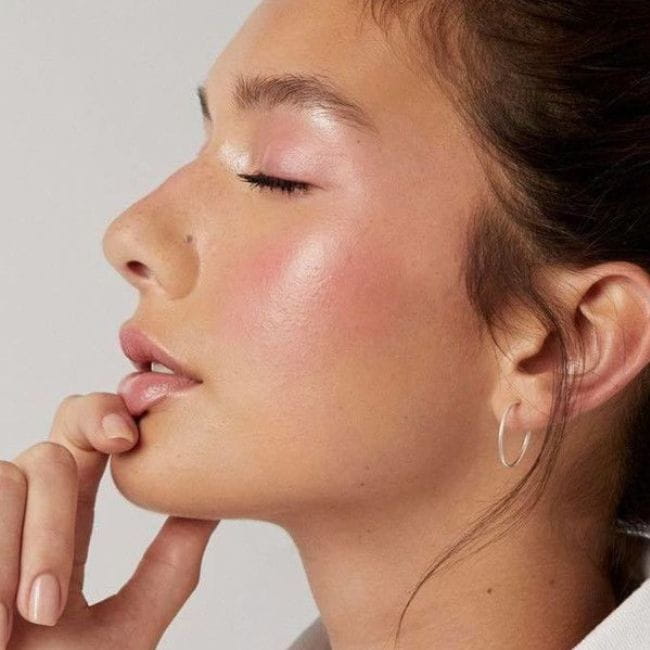 Rotina de skincare coreana para pele de vidro