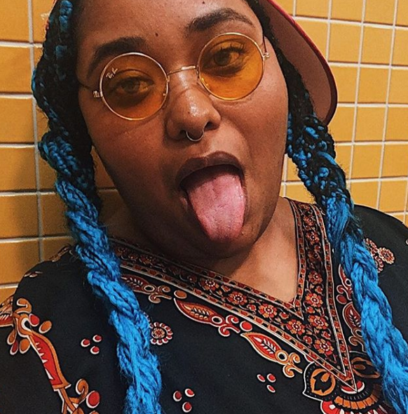 Como escolher a cor de lente ideal para seu tom de pele em 2026