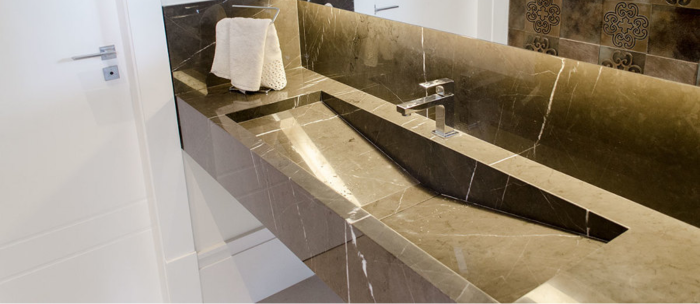 minimalismo sensorial banheiro 2026