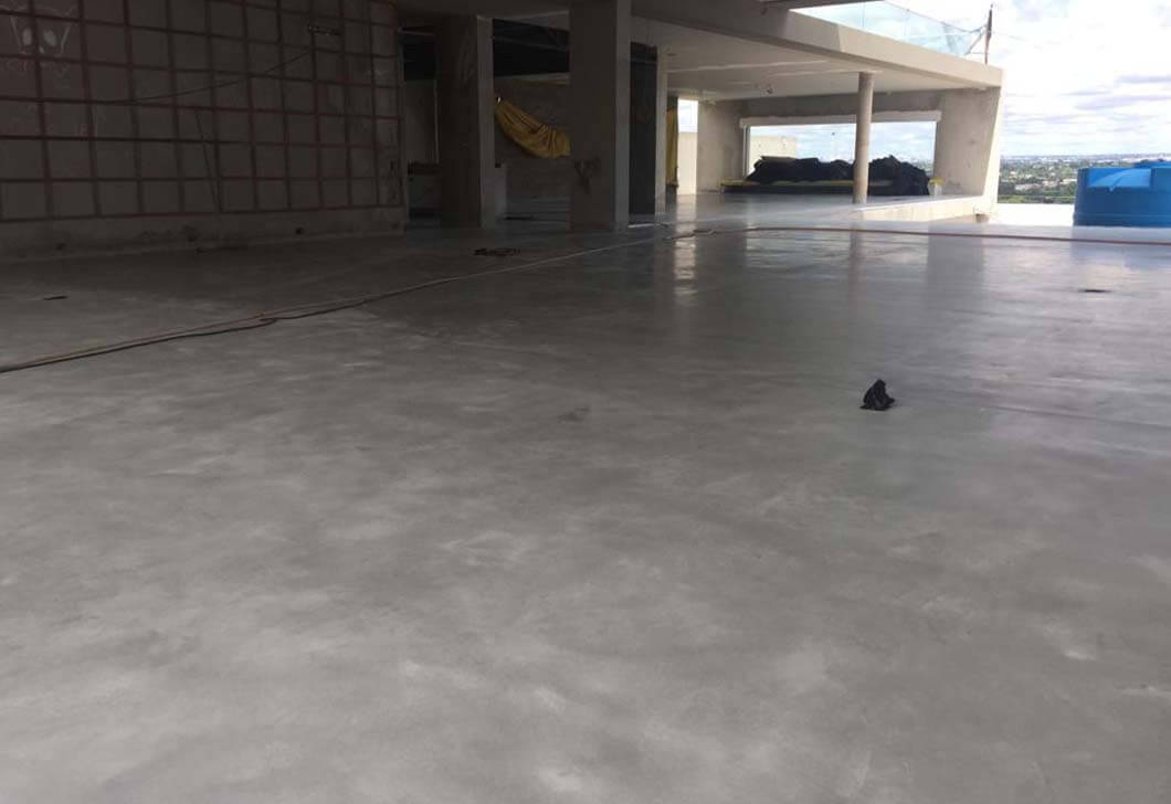 Tendência de pisos monolíticos (cimento queimado e epóxi)