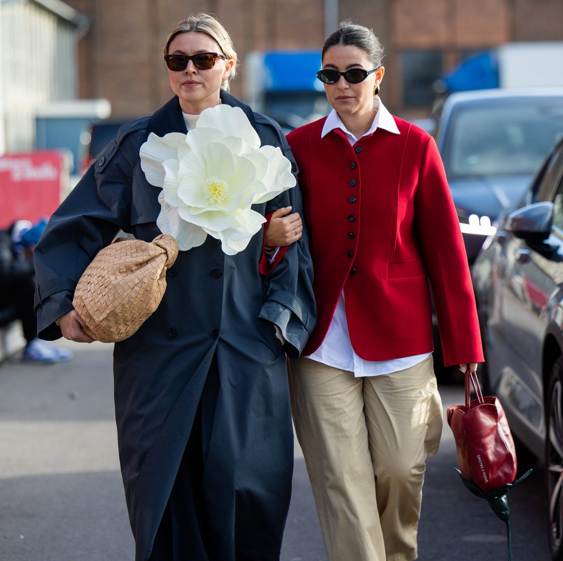 Choker de Flor 3D: O Acessório Versátil que Transforma seu Look