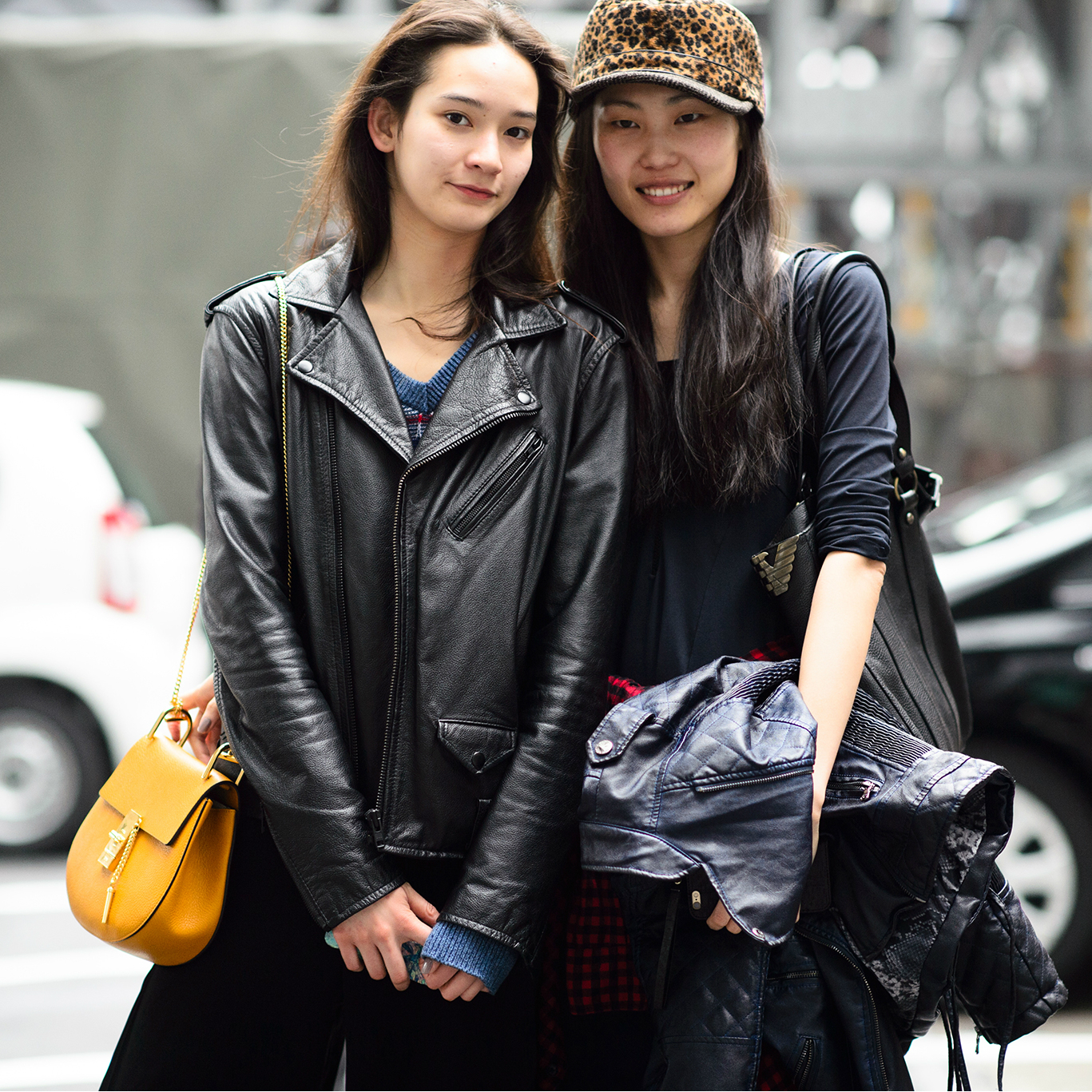 O 'Efeito Manteiga': Por que o Couro PU Macio é a Tendência do Momento