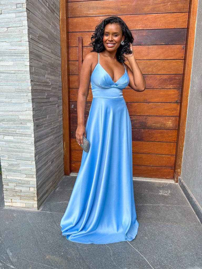 Slip Dress: A Peça Acetinada que Saiu da Noite para o Dia em 2026