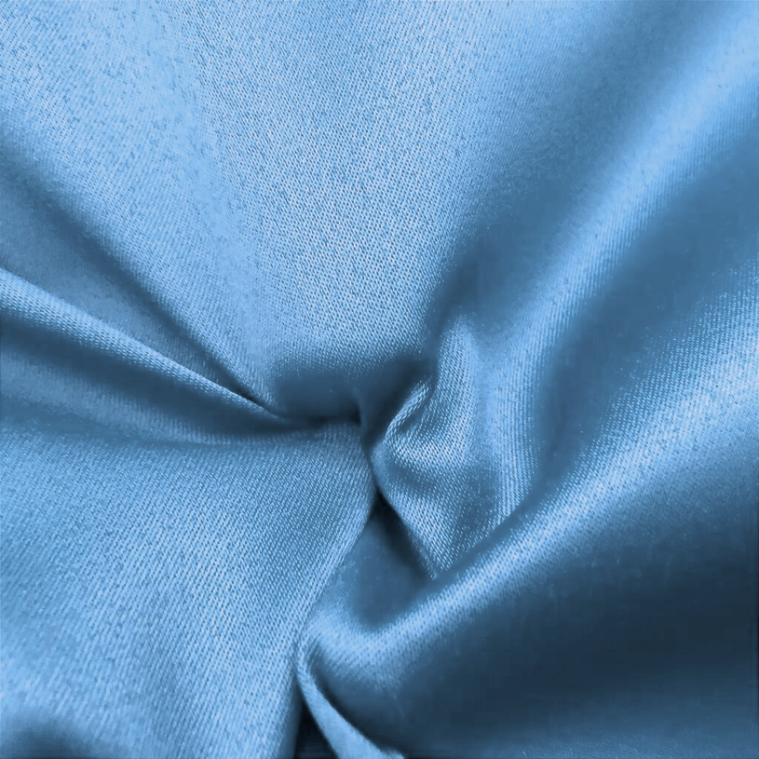 Slip Dress: A Peça Acetinada que Saiu da Noite para o Dia em 2026