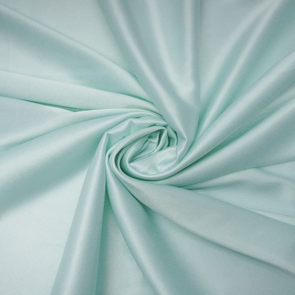 Guia Completo: Como Usar Saia de Cetim Midi e Longa em 2026