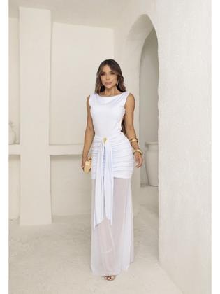 Transparência no Inverno 2026: Tule com Couro e Alfaiataria