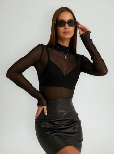 Sobreposições com Tule: Crie Looks Modernos e Sofisticados