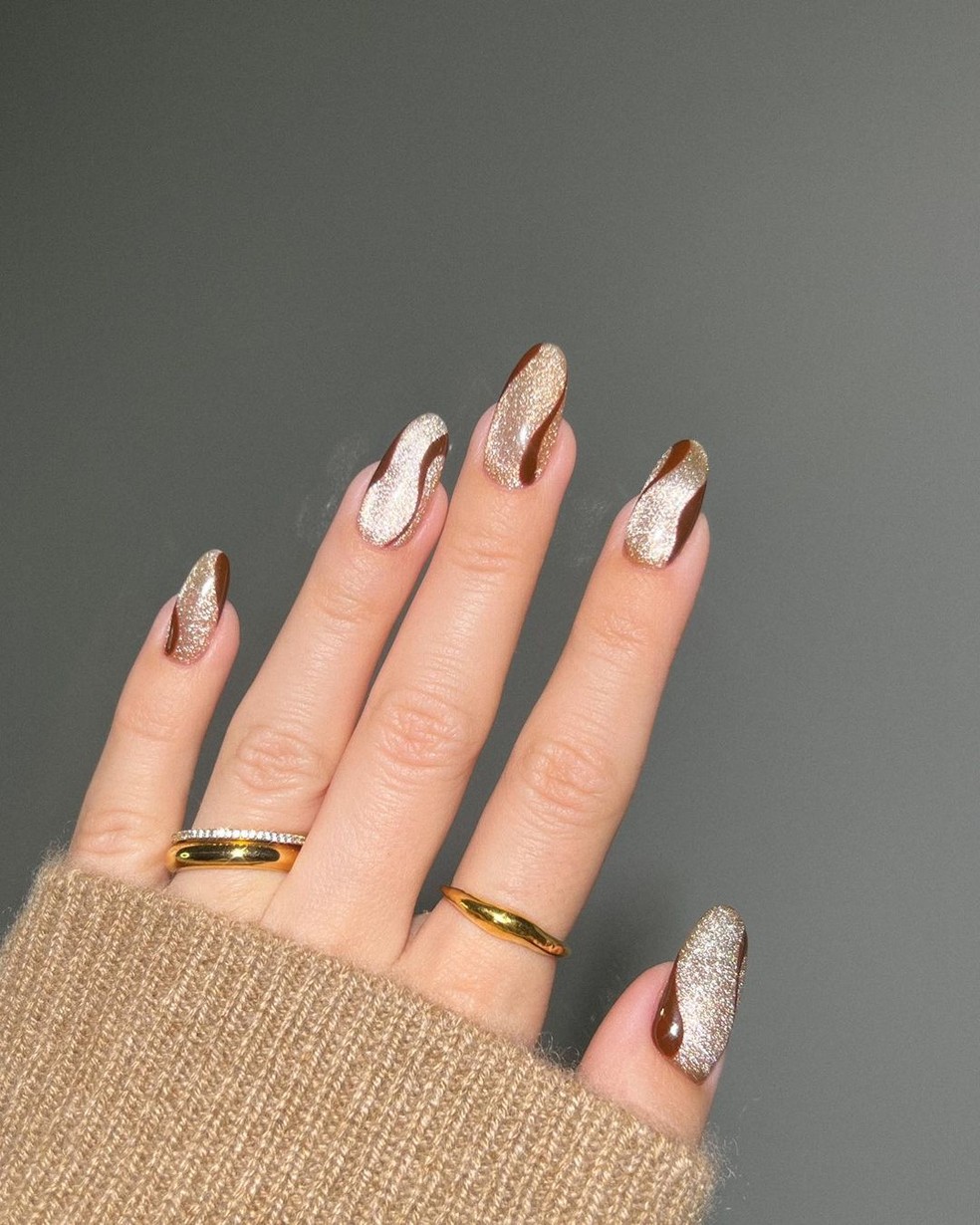 Top 5 Esmaltes Magnéticos para o Efeito Veludo Perfeito