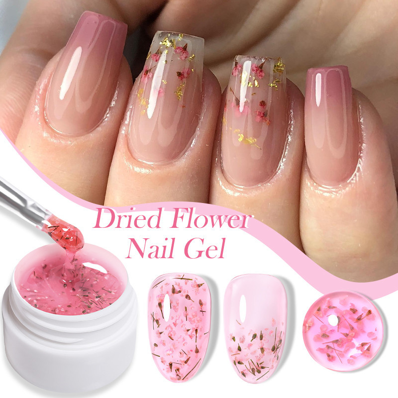 Unhas baby boomer com flores secas: o passo a passo