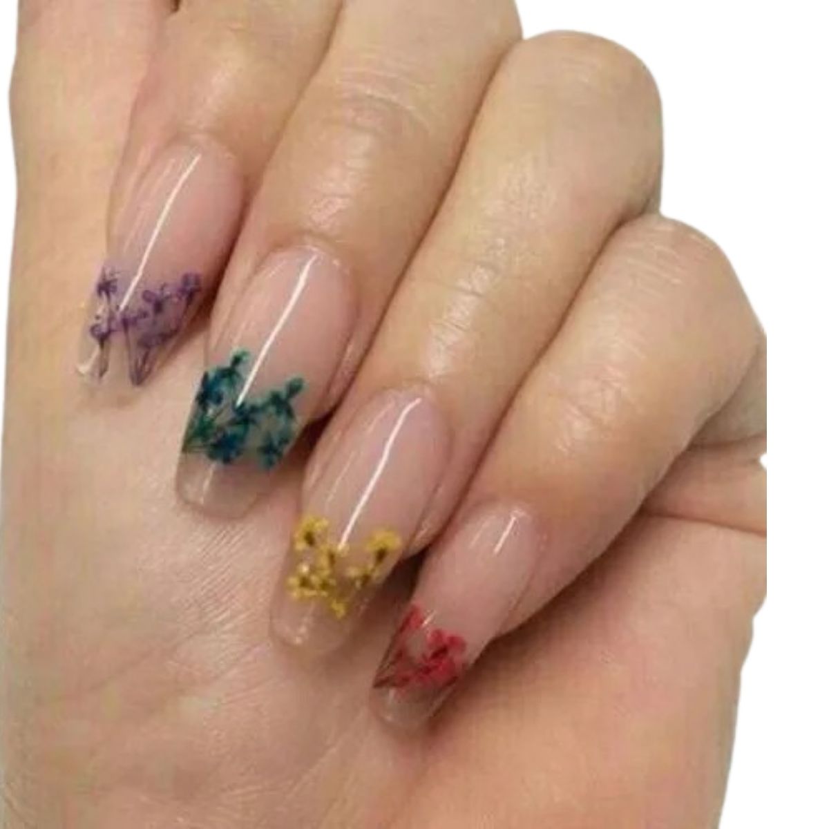 5 ideias de nail art com flores secas para casamentos