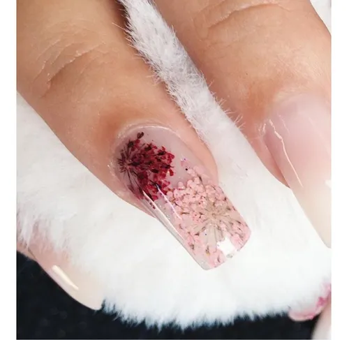 O que é nonicure e como aderir à tendência minimalista com flores secas