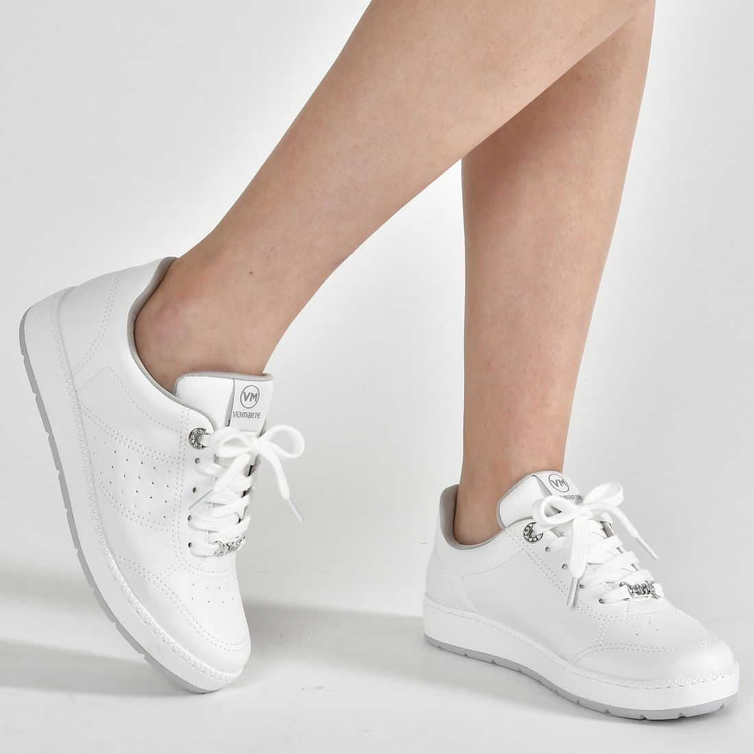 tênis branco feminino couro