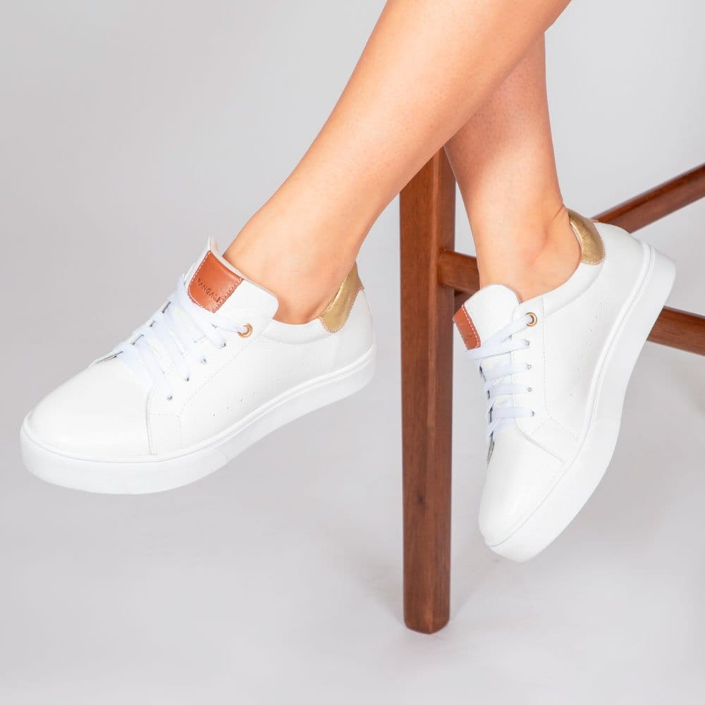 tênis branco feminino para caminhada