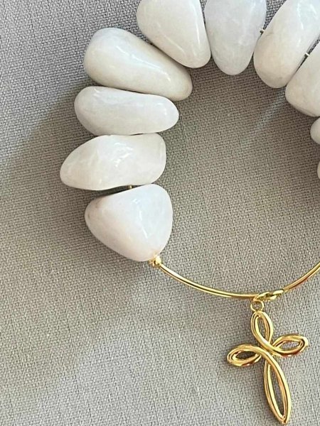 terço de mesa com contas de quartzo branco