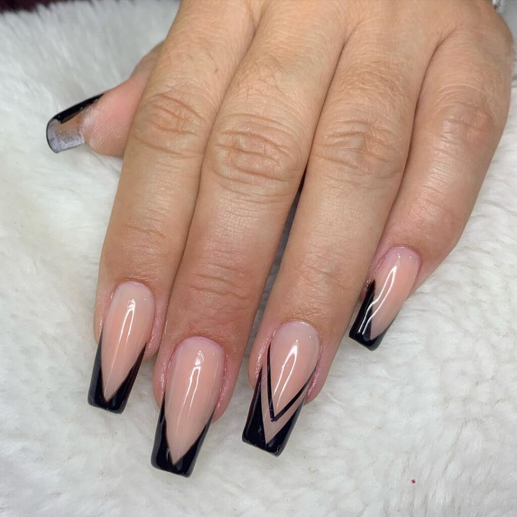 Unhas em gel: materiais e aplicação