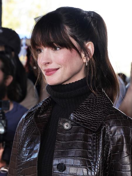 quanto custa cortar franja em salão