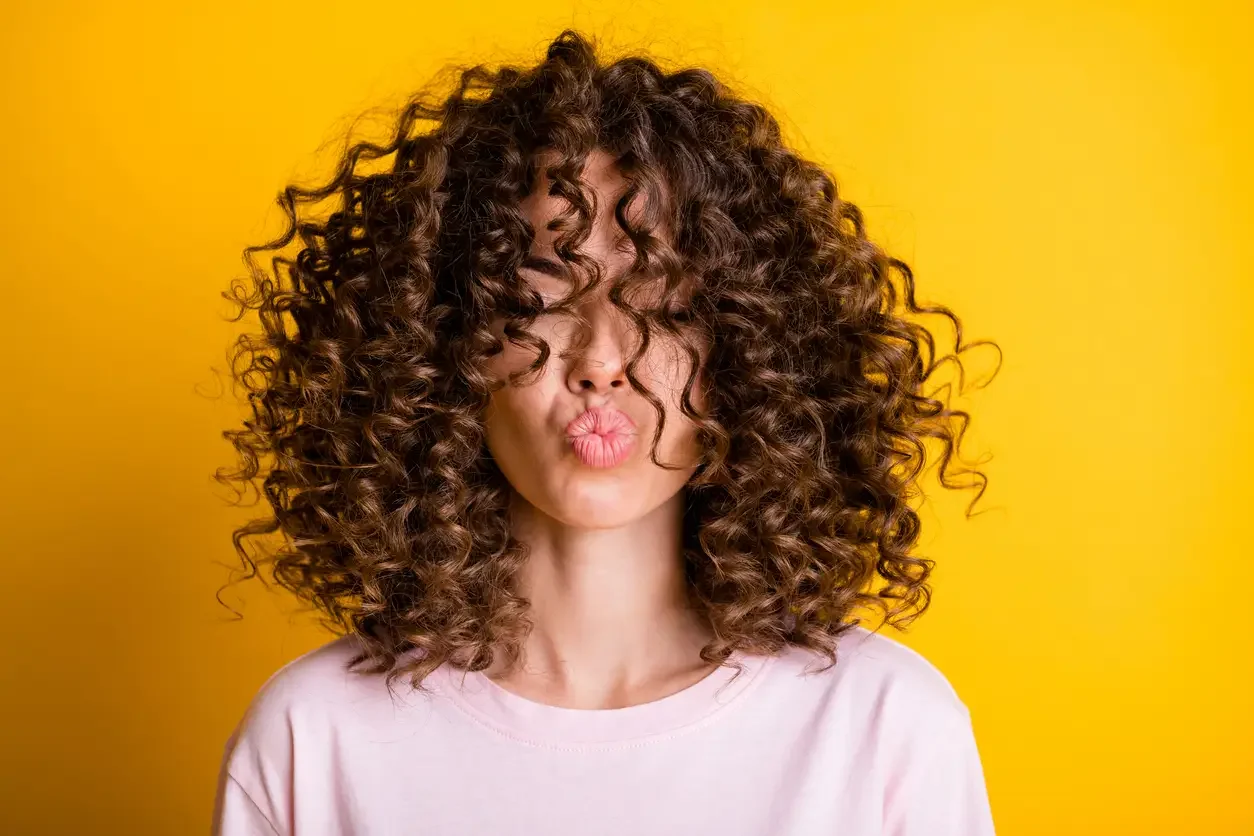 tendências cortes cabelo ondulado 2026