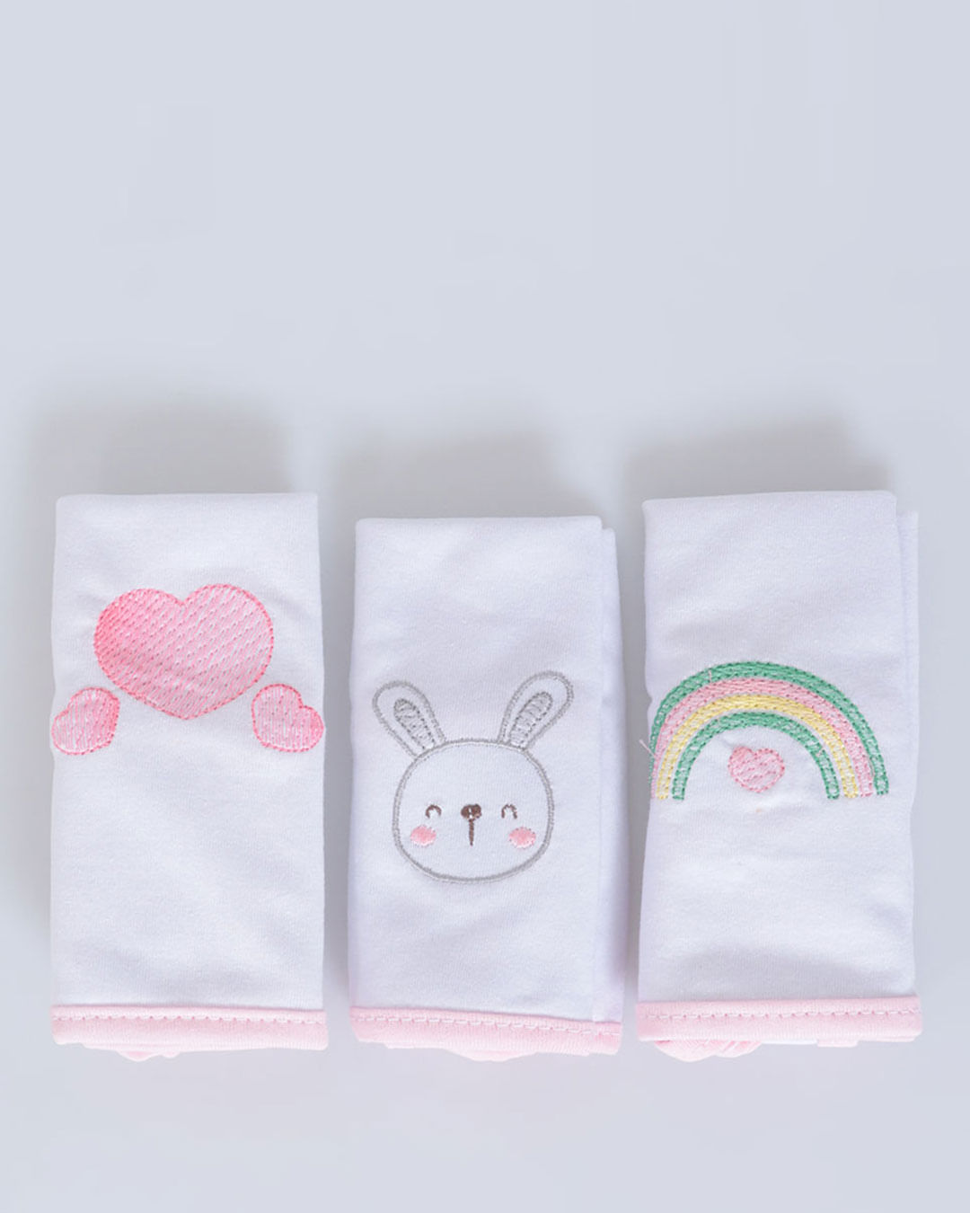 Guia Completo: Como Escolher o Pano de Boca Ideal para o Seu Bebê; Pano de Boca: Essencial no Enxoval do Recém-Nascido?; Os Melhores Paninhos de Boca com Prendedor de Chupeta; Pano de Boca: Dicas de Uso