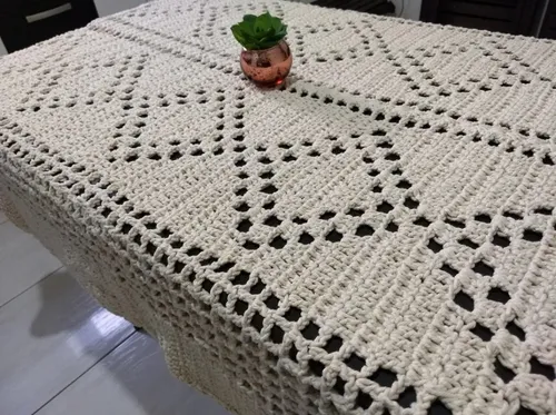 Passo a Passo: Como Fazer Sua Própria Toalha de Mesa de Crochê Retangular